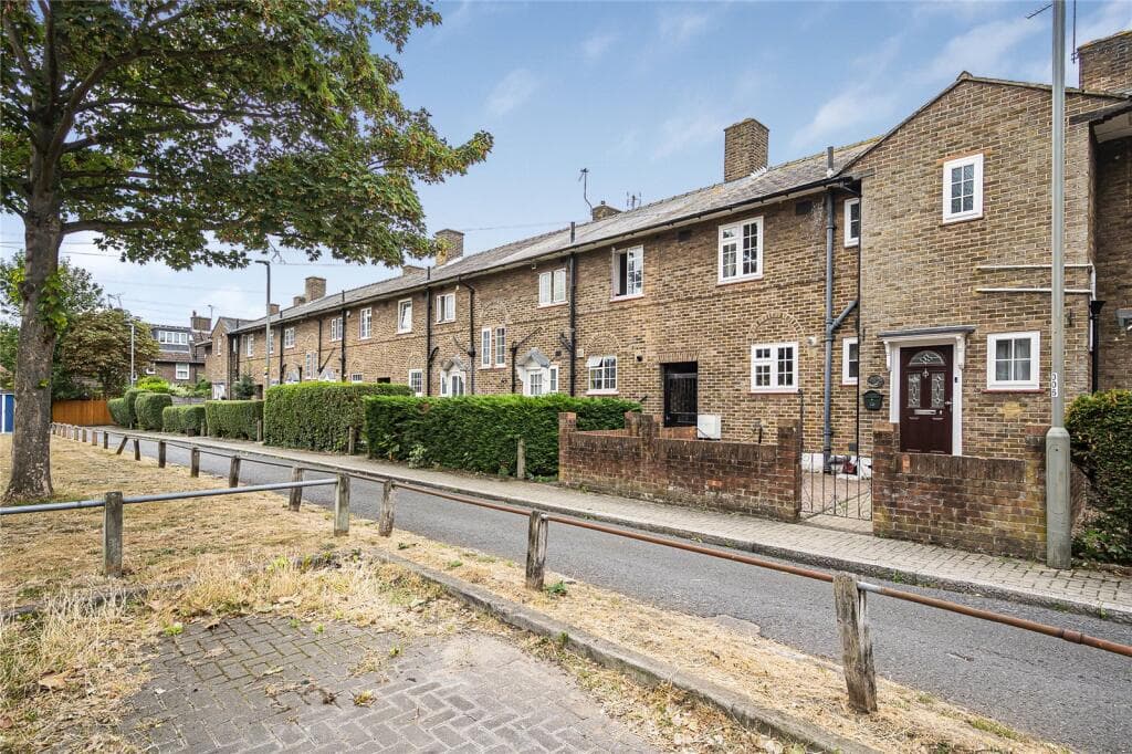 Gibbon Walk, Putney, SW15 - Image 2