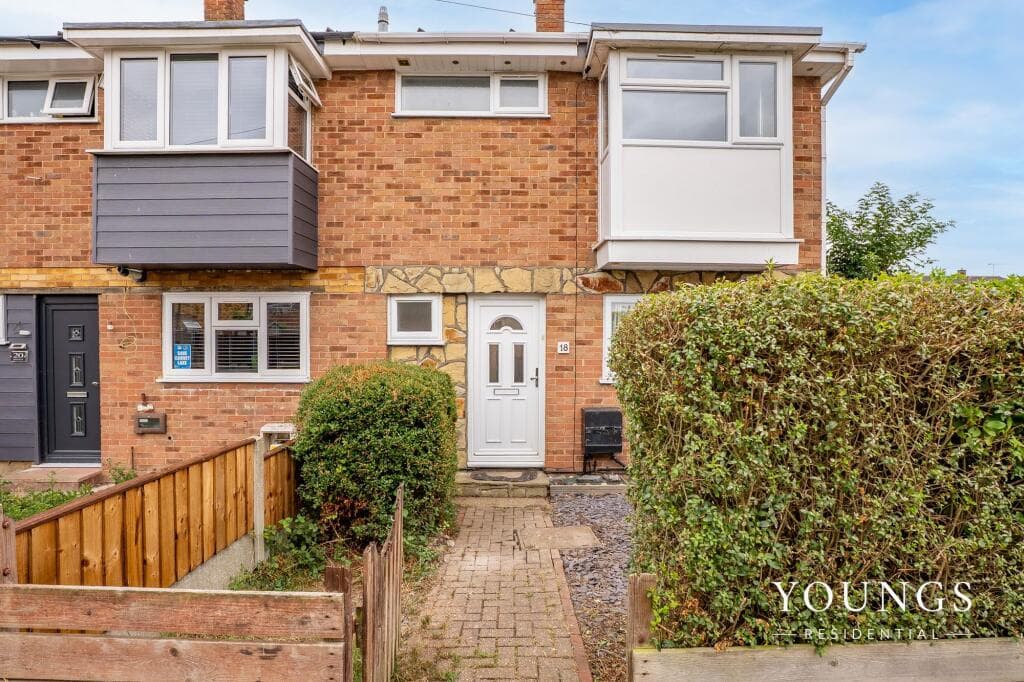 View property at Brindles, Canvey Island, SS8