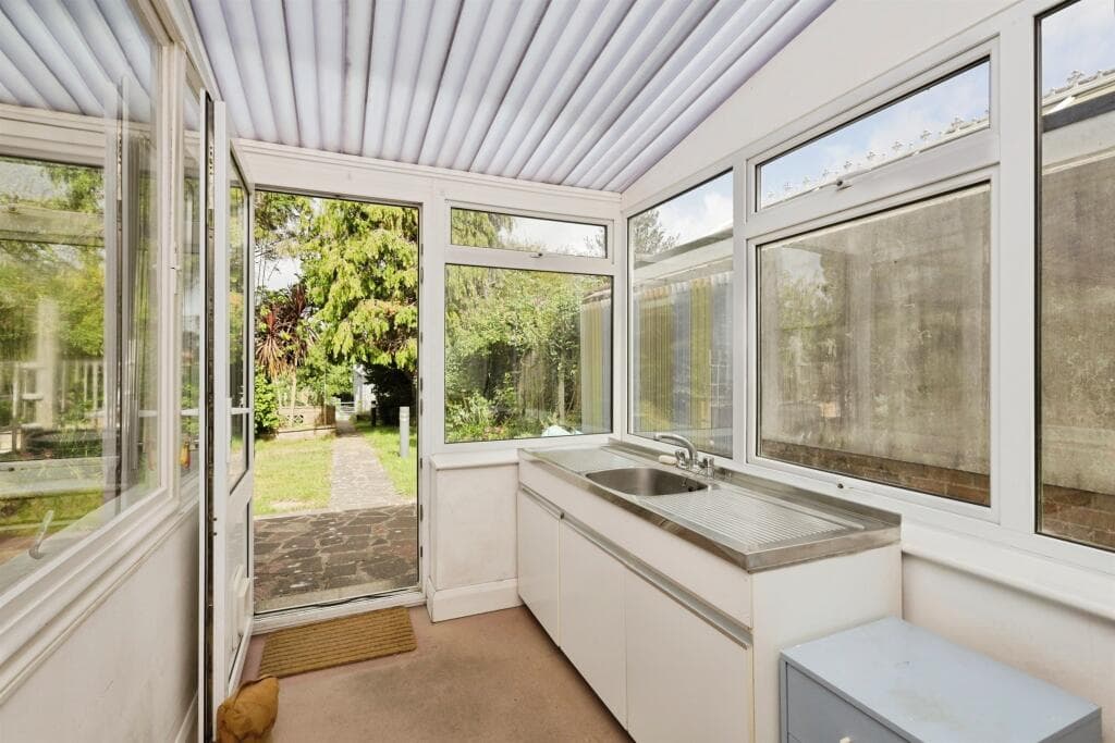 Rattle Road, Westham, Pevensey - Image 10