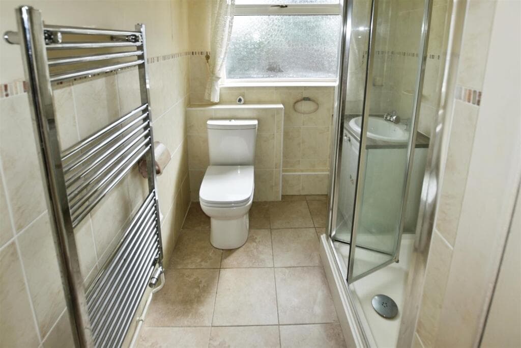 Cambridge Road, Stamford - Image 6