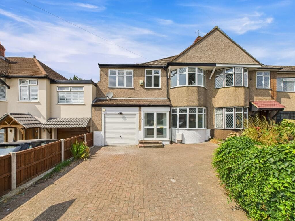 Hook Lane, Welling, Kent, DA16 - Image 1
