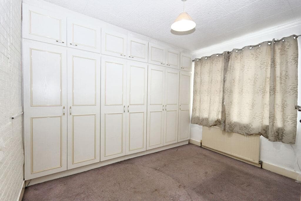 Northfield Road, London, E6 - Image 3