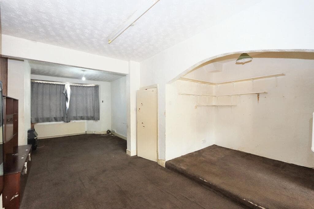 Northfield Road, London, E6 - Image 6