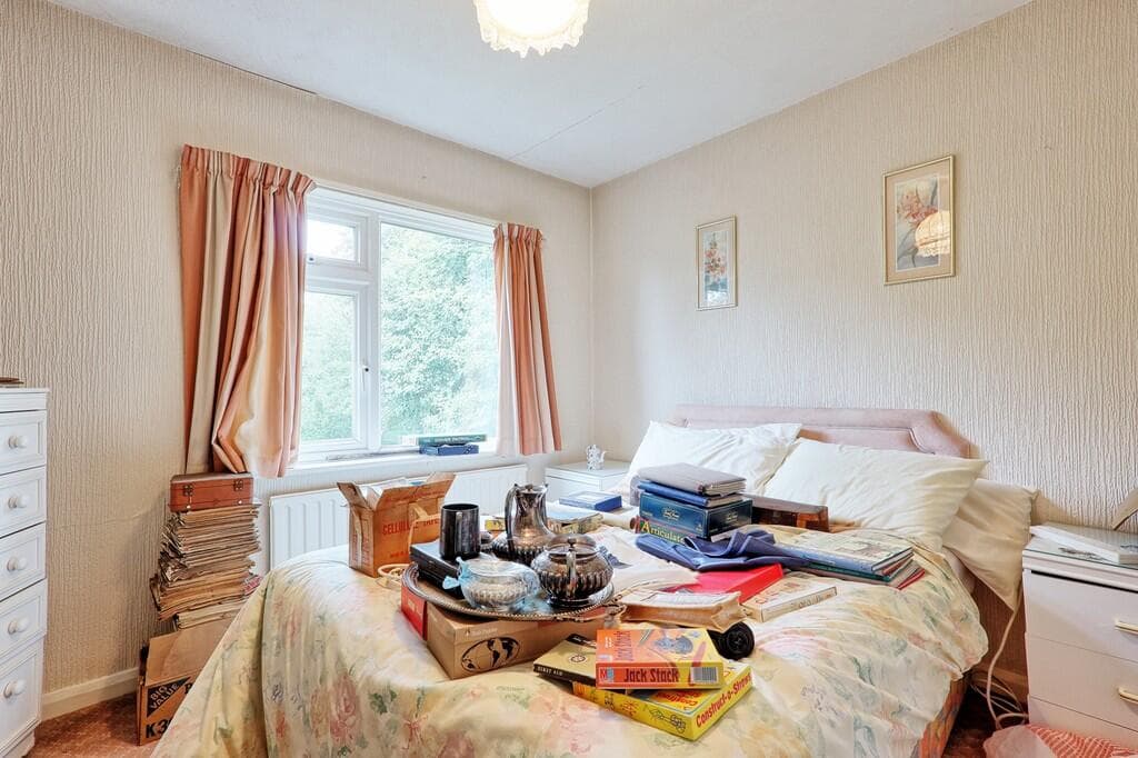 Vicarage Hill - Image 11