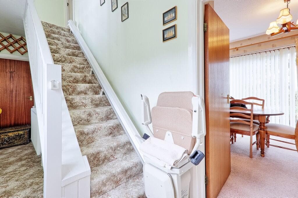Vicarage Hill - Image 7