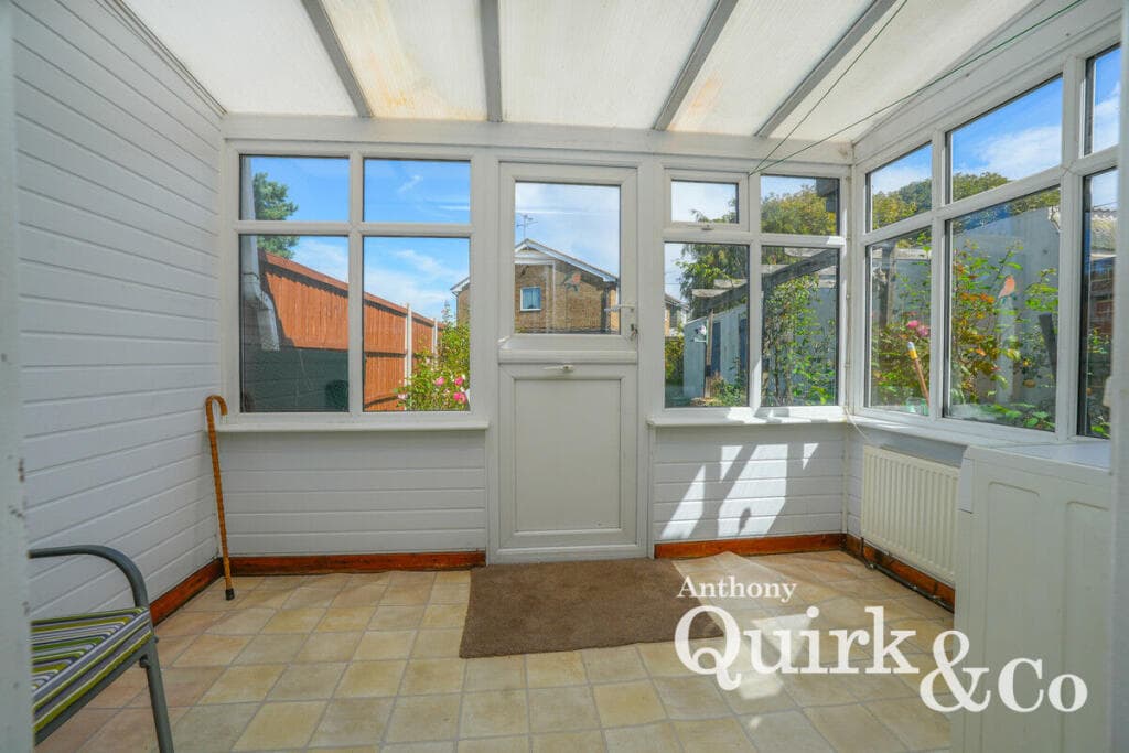 Thorney Bay Road, Canvey Island, SS8 - Image 7