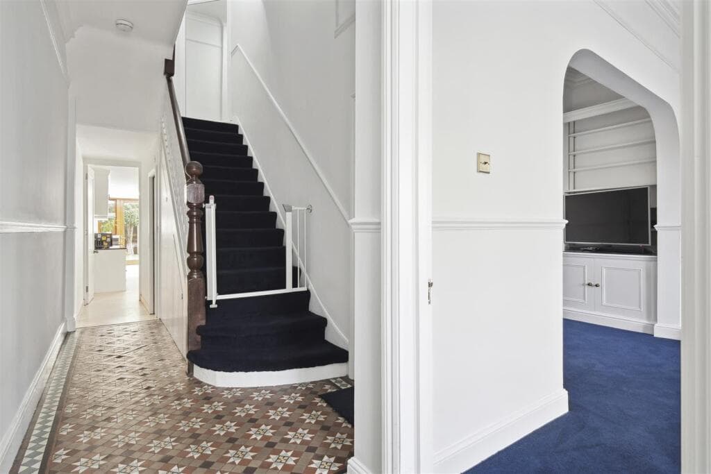 Milman Road, London, NW6 - Image 4