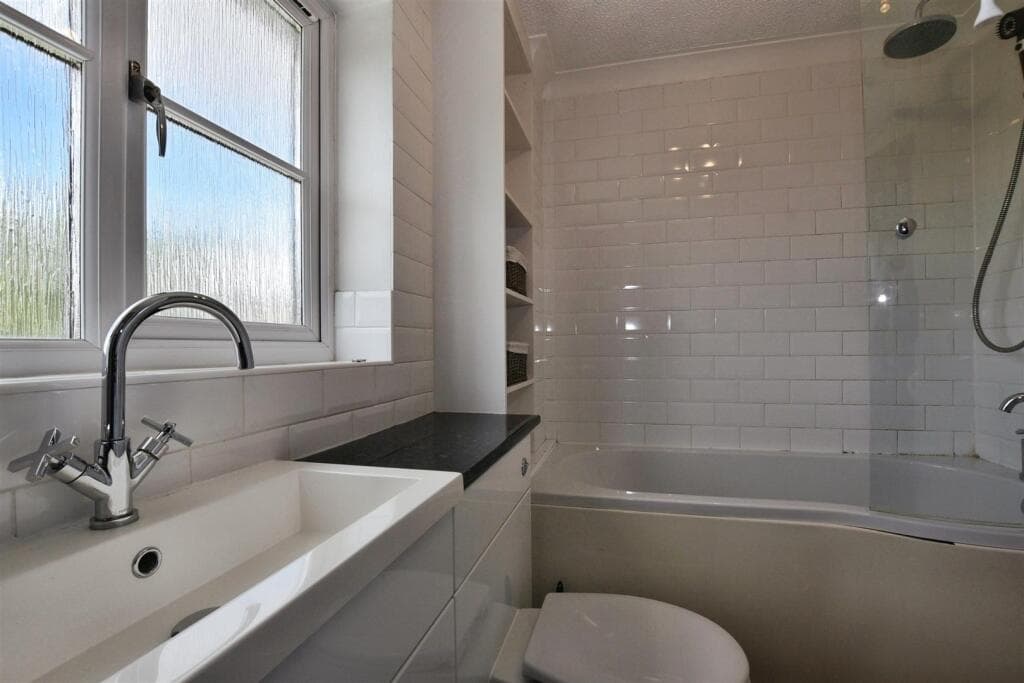 Bramble Grove, Stamford - Image 10