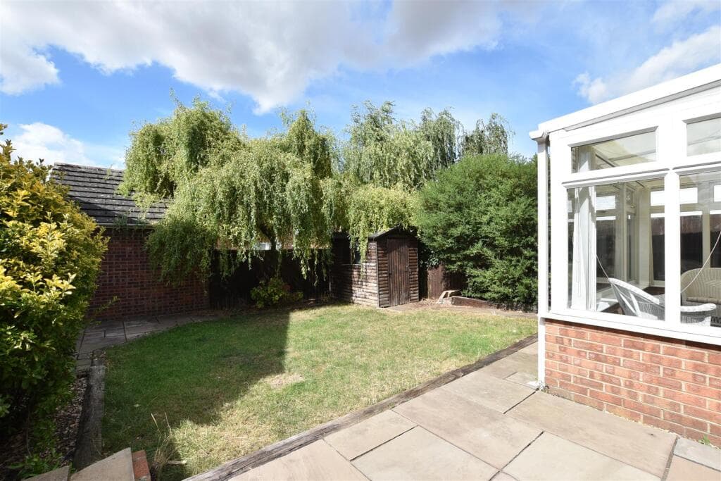 Bramble Grove, Stamford - Image 11