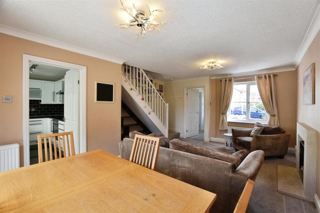 Bramble Grove, Stamford - Image 3