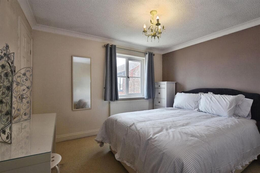 Bramble Grove, Stamford - Image 7
