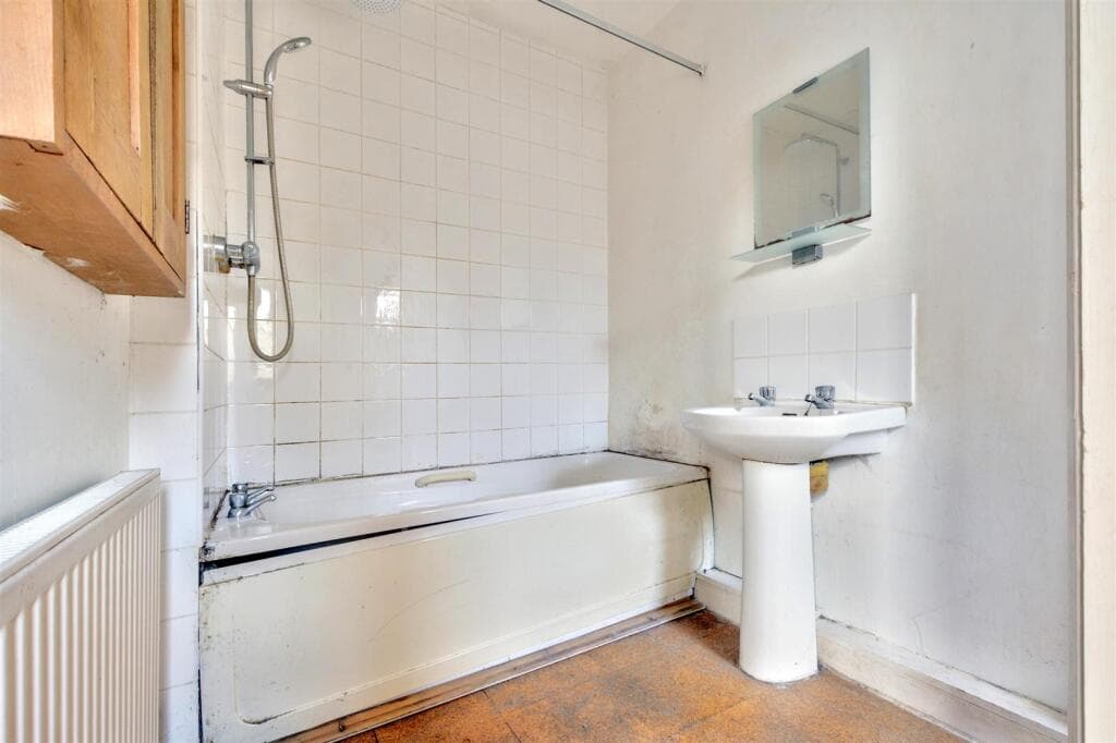 Radford Grove Lane, Nottingham - Image 9