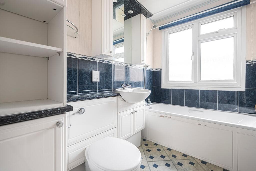 Highwoods Drive, Marlow, SL7 - Image 11