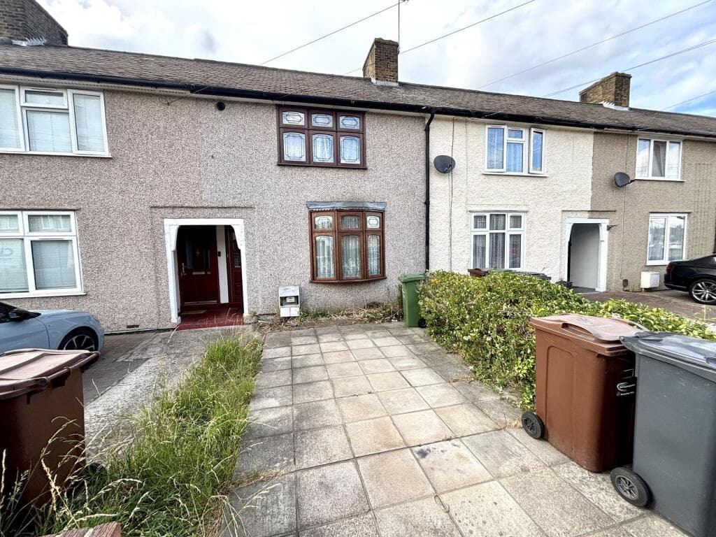 View property at Rosedale Road, Dagenham, RM9