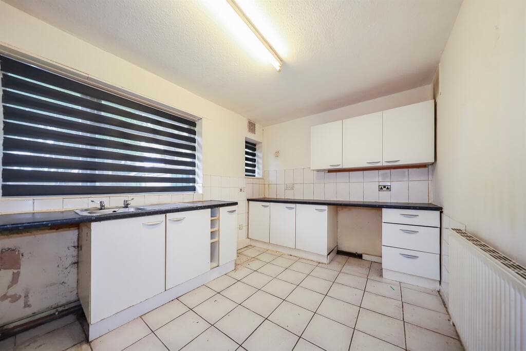 Cadle Road, Bushbury, Wolverhampton - Image 4