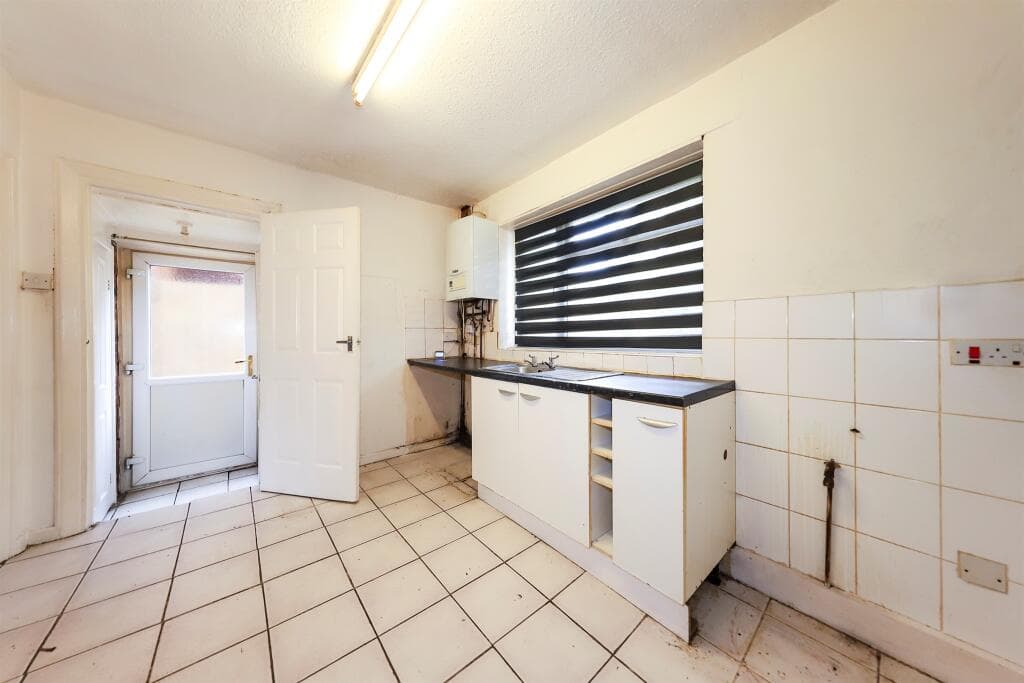 Cadle Road, Bushbury, Wolverhampton - Image 7