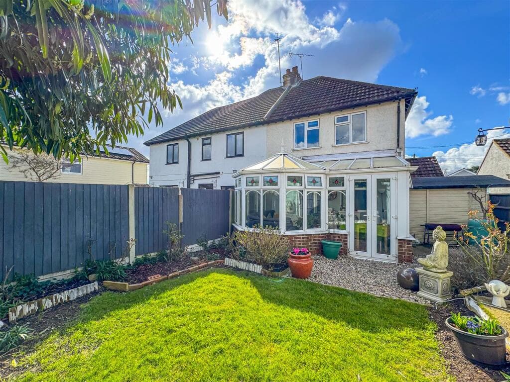 Hambro Hill, Rayleigh - Image 2