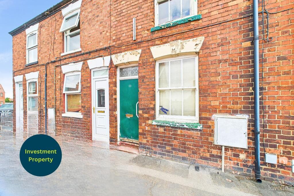 View property at Marsh Lane, Barton-upon-Humber, North Lincolnshire, DN18