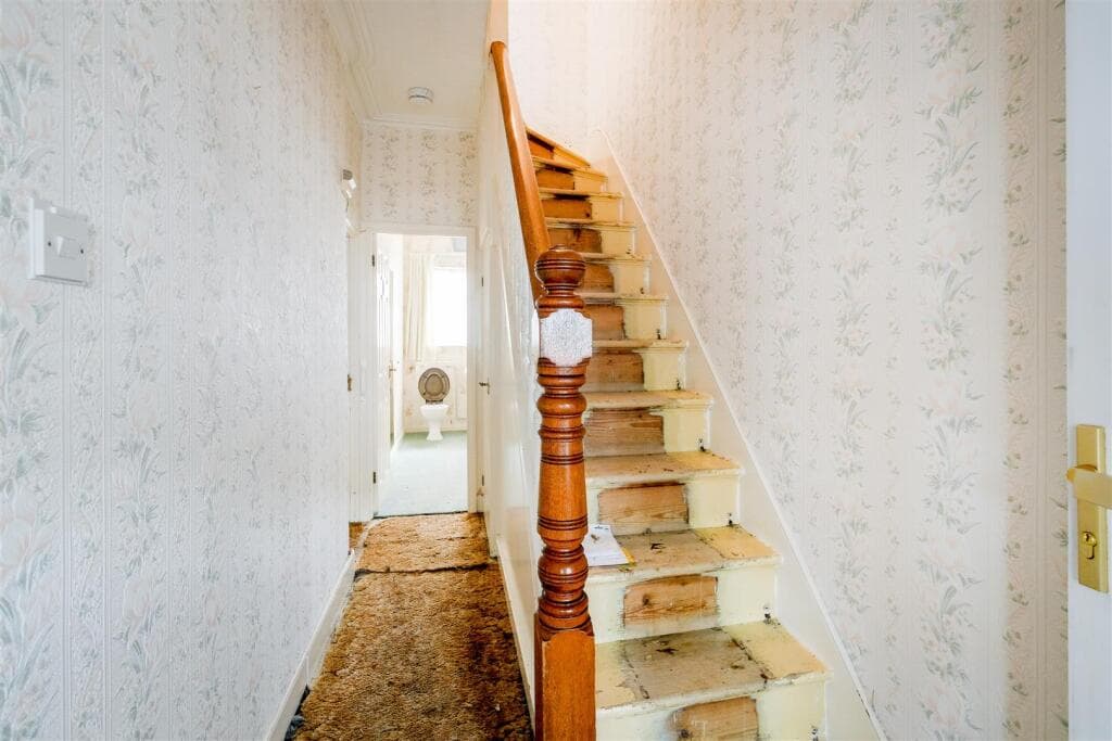 Montpelier Gardens, East Ham - Image 2
