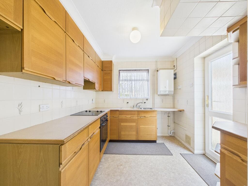 Edinburgh Avenue, Werrington Village, PE4 - Image 11