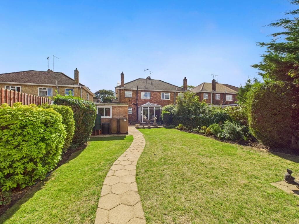 Edinburgh Avenue, Werrington Village, PE4 - Image 2