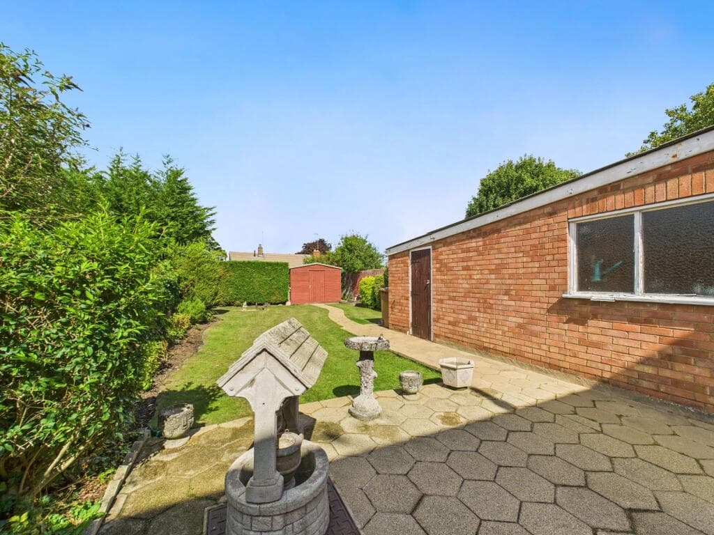 Edinburgh Avenue, Werrington Village, PE4 - Image 3