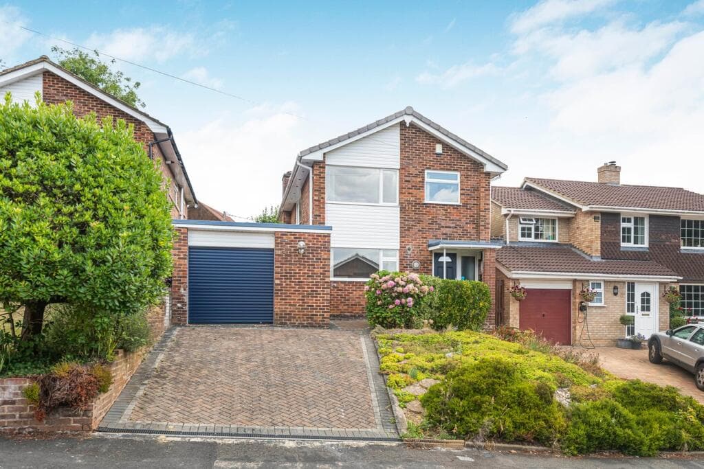 Badgebury Rise, Marlow, SL7 - Image 1