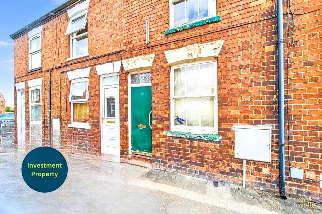 View property at Marsh Lane, Barton-upon-Humber, Lincolnshire, DN18 5HB