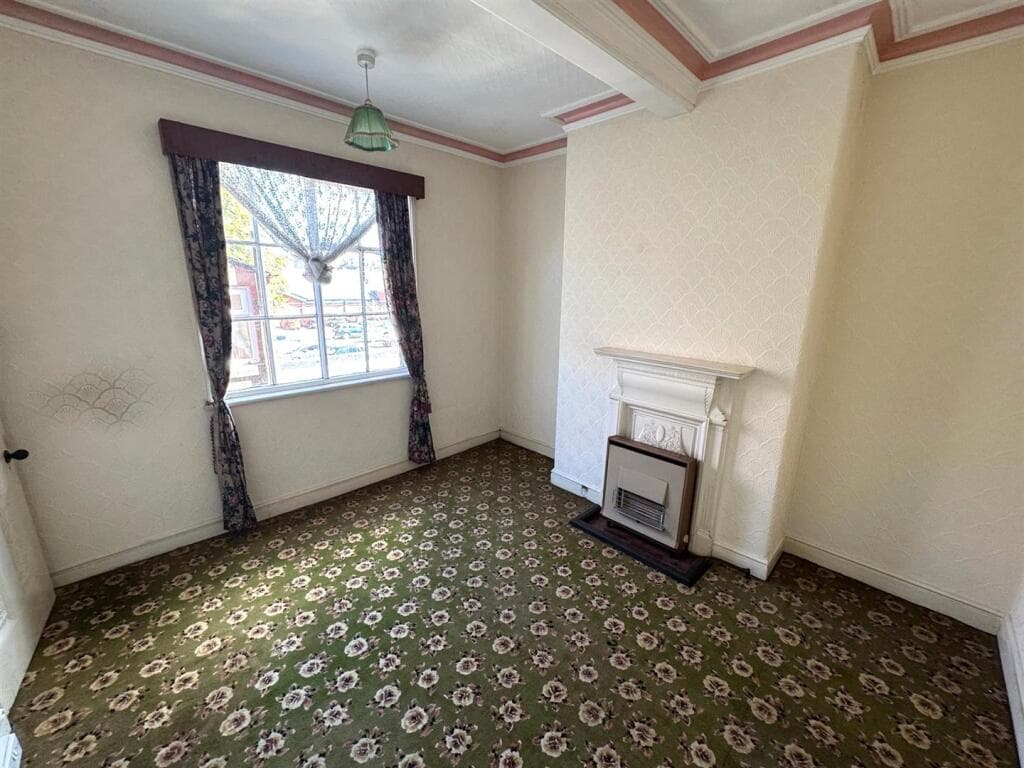 Russell Street, Leek - Image 9