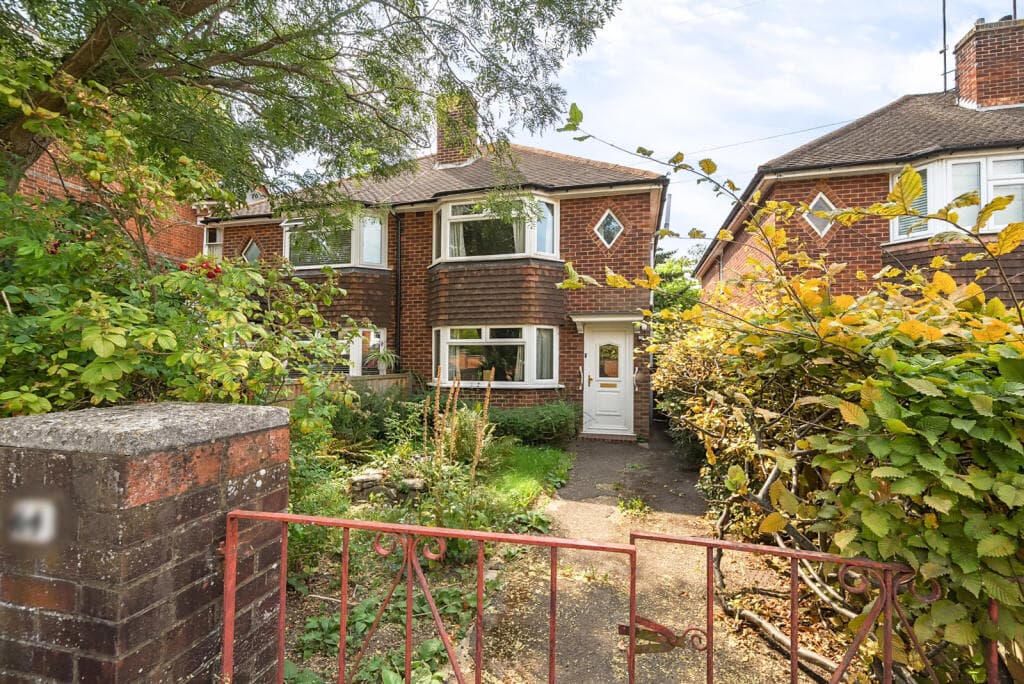 Hamilton Road, Reading, Berkshire, RG1 - Image 1
