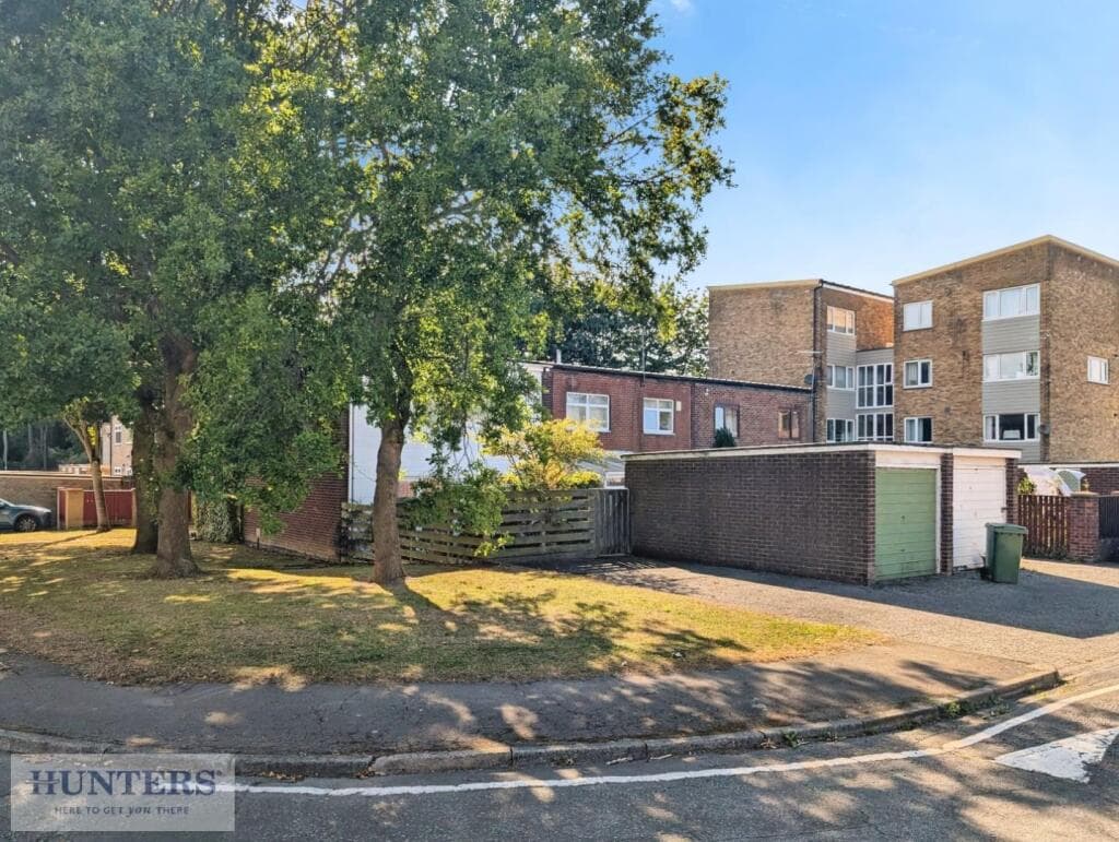 Adrian Place, Peterlee, County Durham, SR8 5SR - Image 2