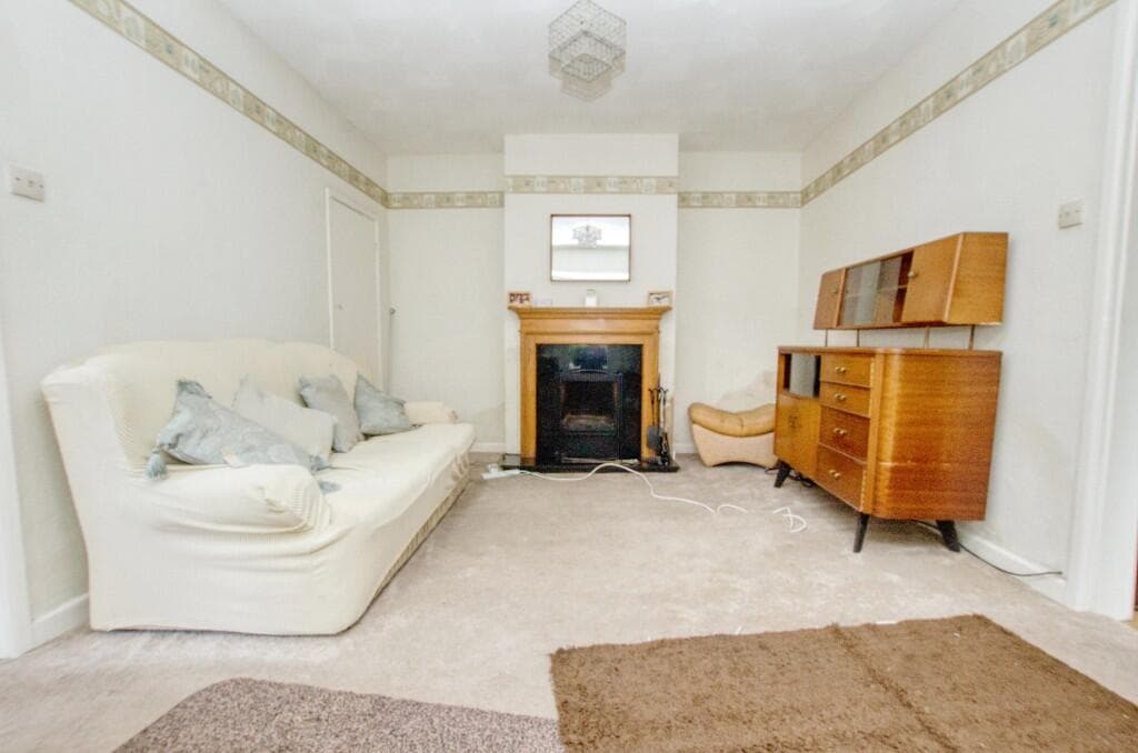 Osborne Road North, Southampton, Hampshire, SO17 - Image 3