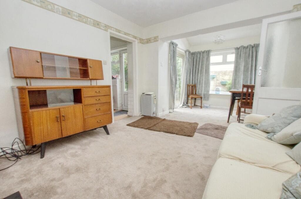 Osborne Road North, Southampton, Hampshire, SO17 - Image 5