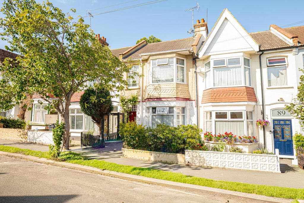 Hildaville Drive, Westcliff-on-sea, SS0 - Image 1