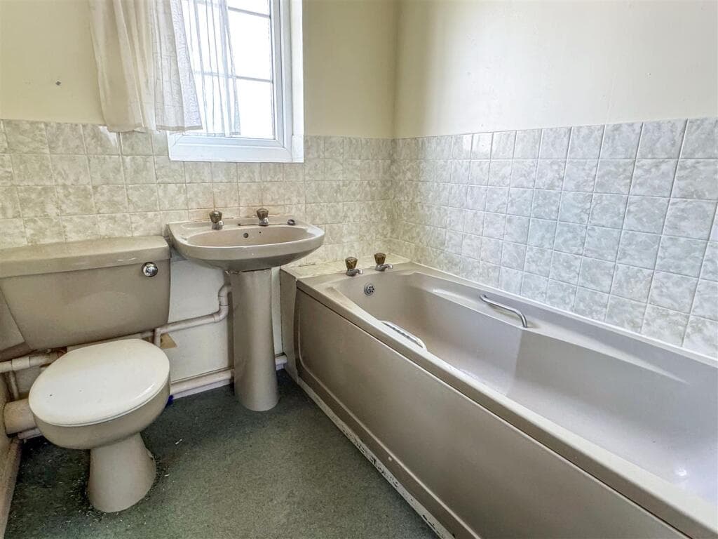 Barque Close, Beaumont Park - Image 9