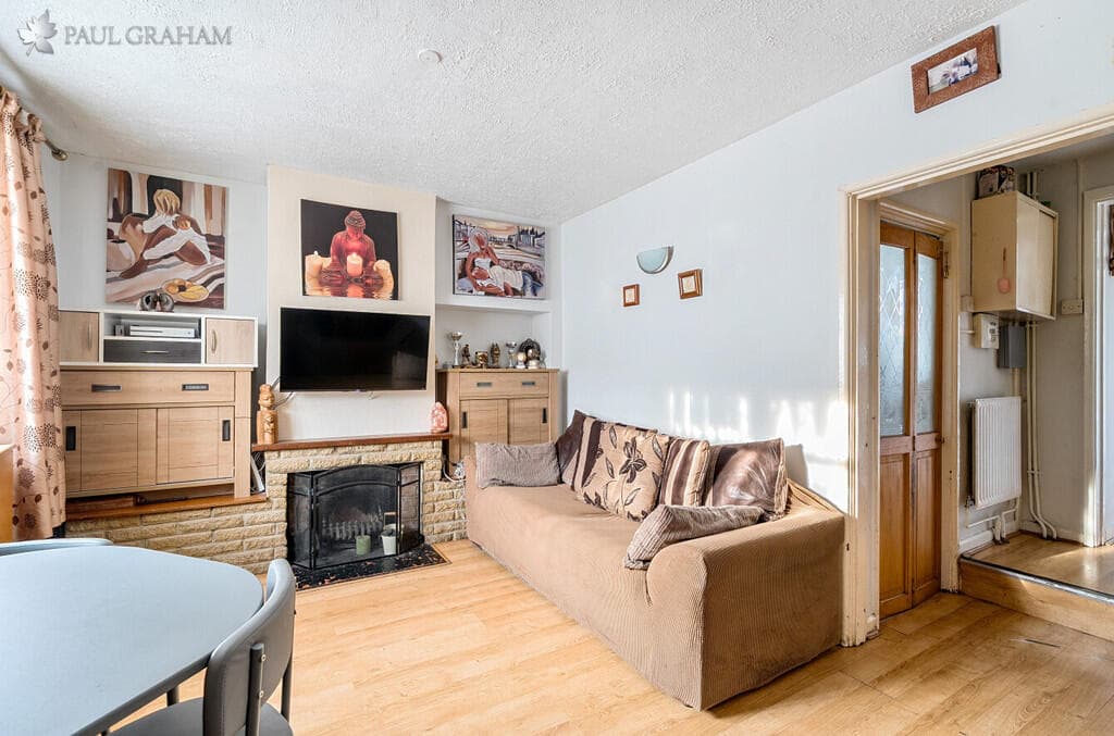 Peterborough Road, Carshalton - Image 5