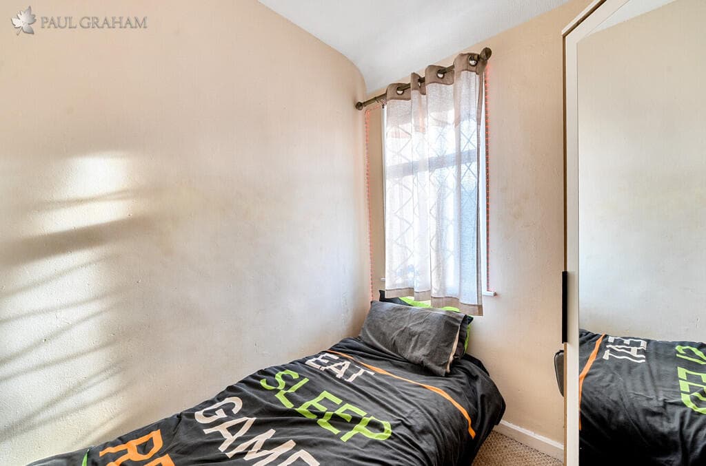 Peterborough Road, Carshalton - Image 9
