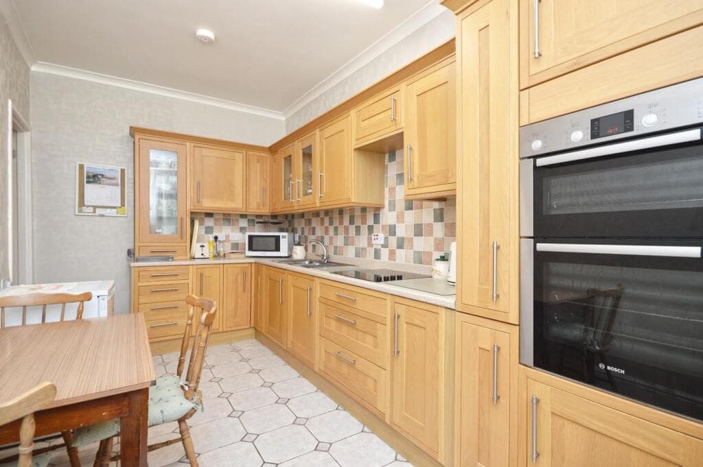 Park Road, Keynsham, Bristol - Image 6