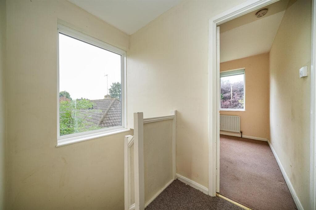 Monks Close, St. Albans - Image 11