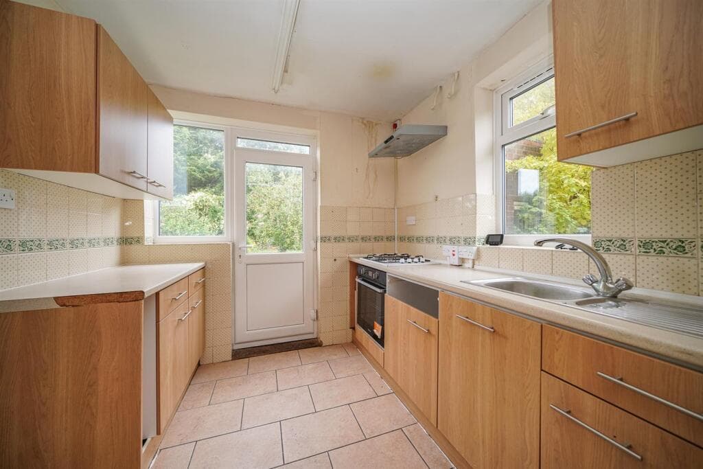 Monks Close, St. Albans - Image 8