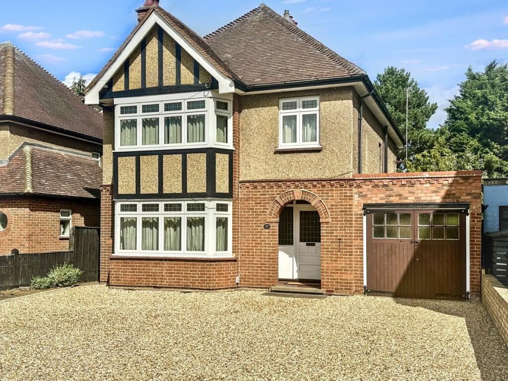 London Road, Biggleswade, SG18 - Image 1