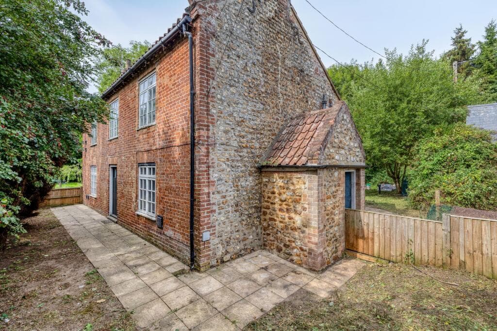 Exciting Opportunity - Two Barns with Planning and a Farm House in Stradsett - Image 1