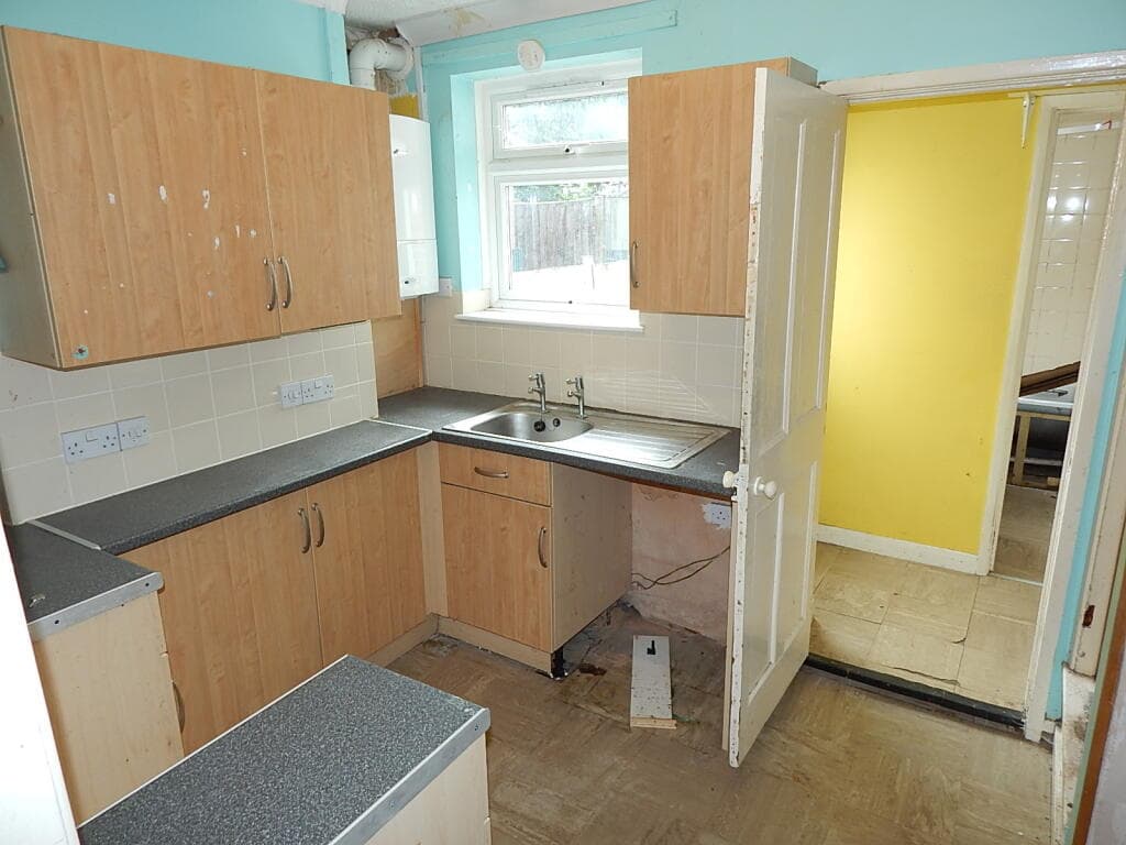 48 Bull Close Road, Norwich, Norfolk NR3 1NG - Image 3