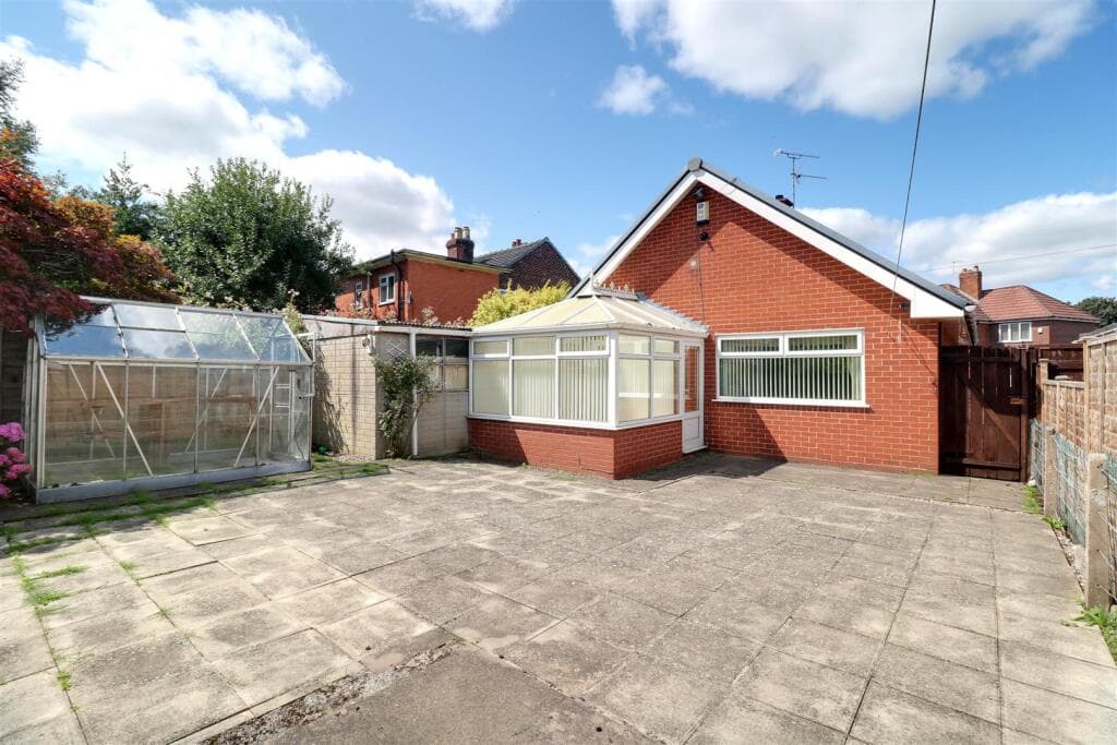 Birch Avenue, Alsager - Image 11