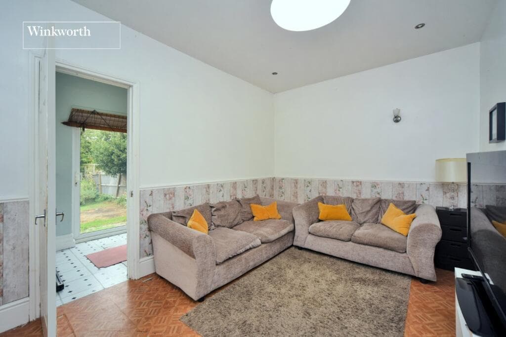 Fromondes Road, Cheam, Sutton, SM3 - Image 8