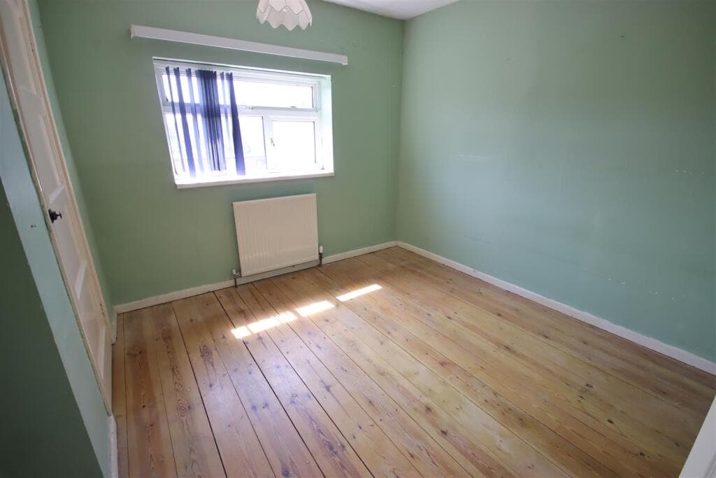 Broomfield, Chippenham - Image 6