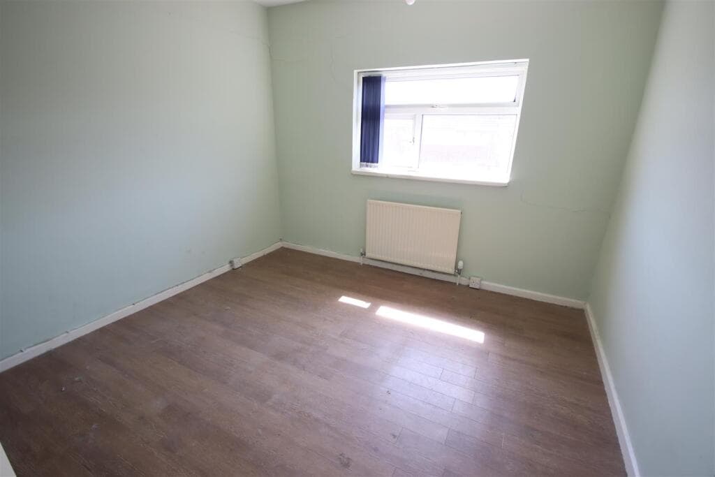 Broomfield, Chippenham - Image 7