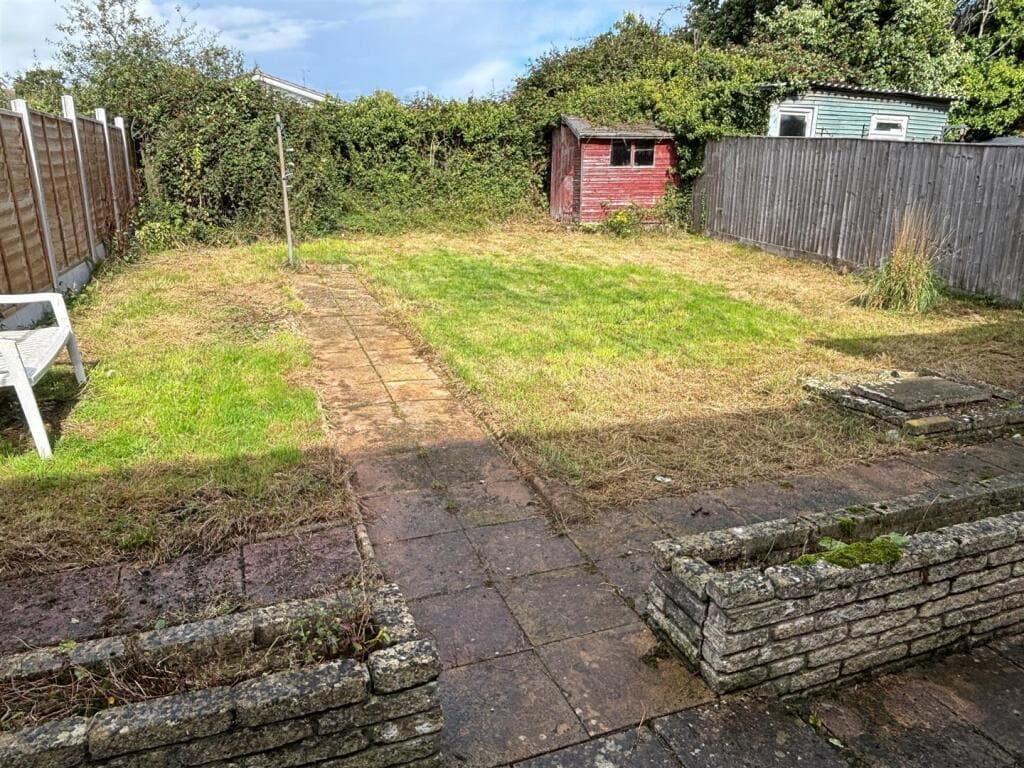 Broomfield, Chippenham - Image 9