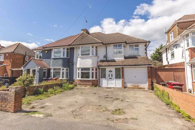 View property at Courtlands Avenue, Langley