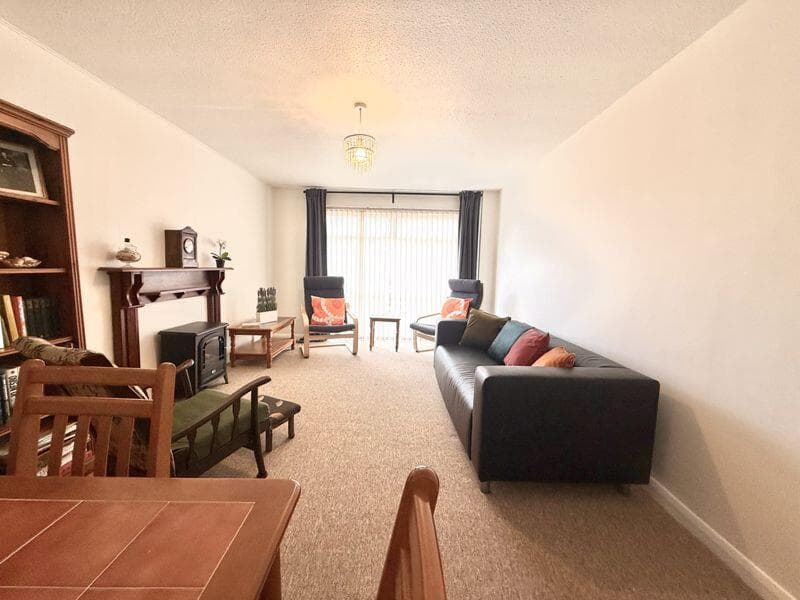 Trent Close, Plymouth End terraced home in Cul - De - sac location  - Image 2